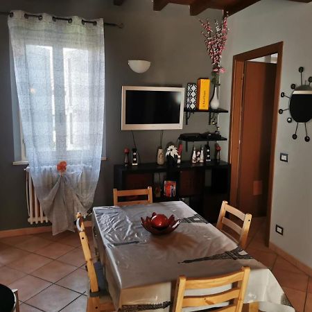 Apartment In The City Center With Self Check-In Parma Exterior foto