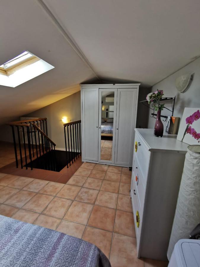 Apartment In The City Center With Self Check-In Parma Exterior foto